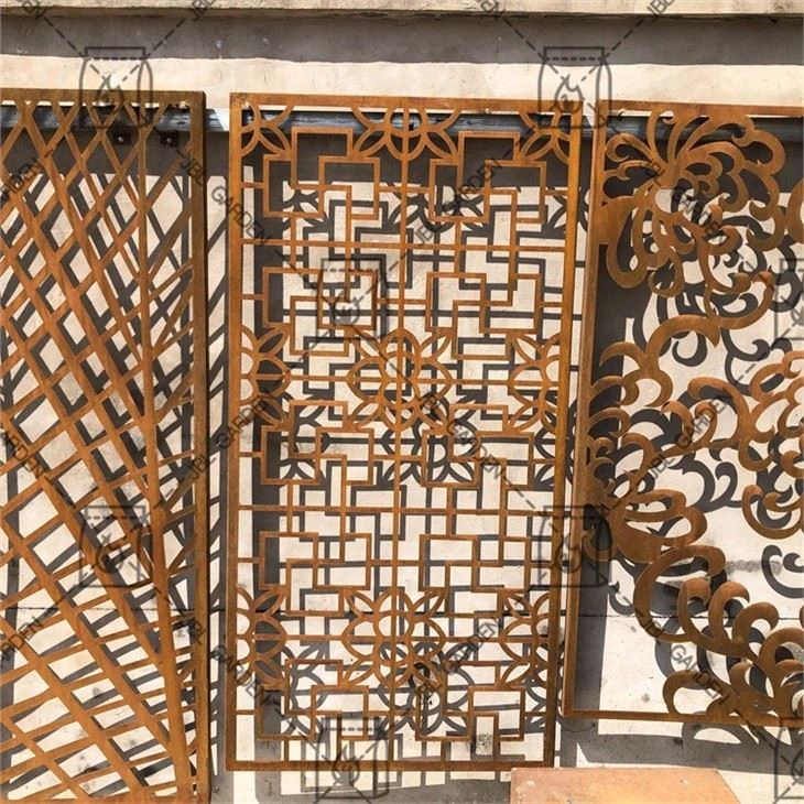 Corten Steels Room Creen Fence